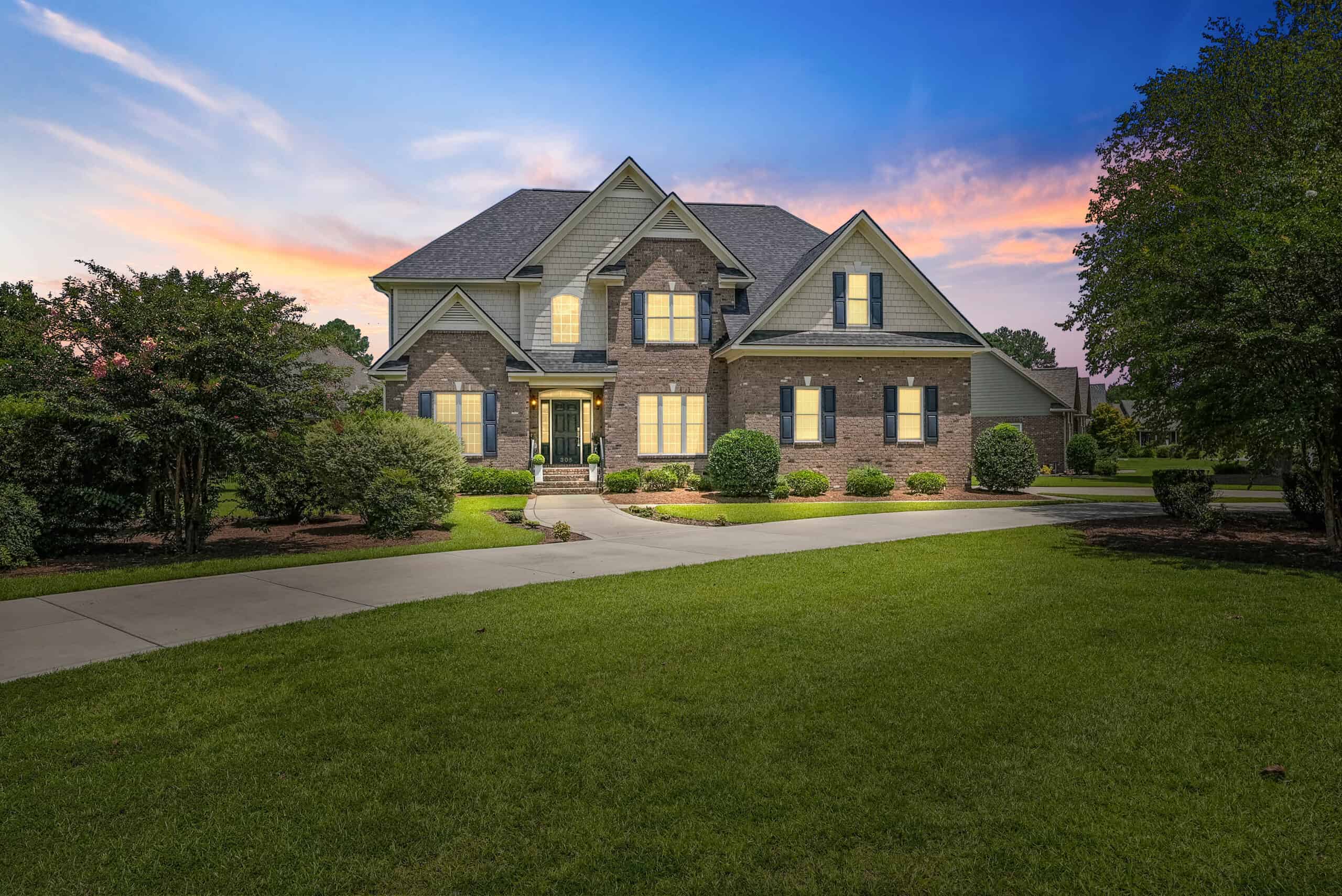 Exterior of home purchased by military family near Fort Bragg in Fayetteville NC represented by Bianca Hill REALTOR
